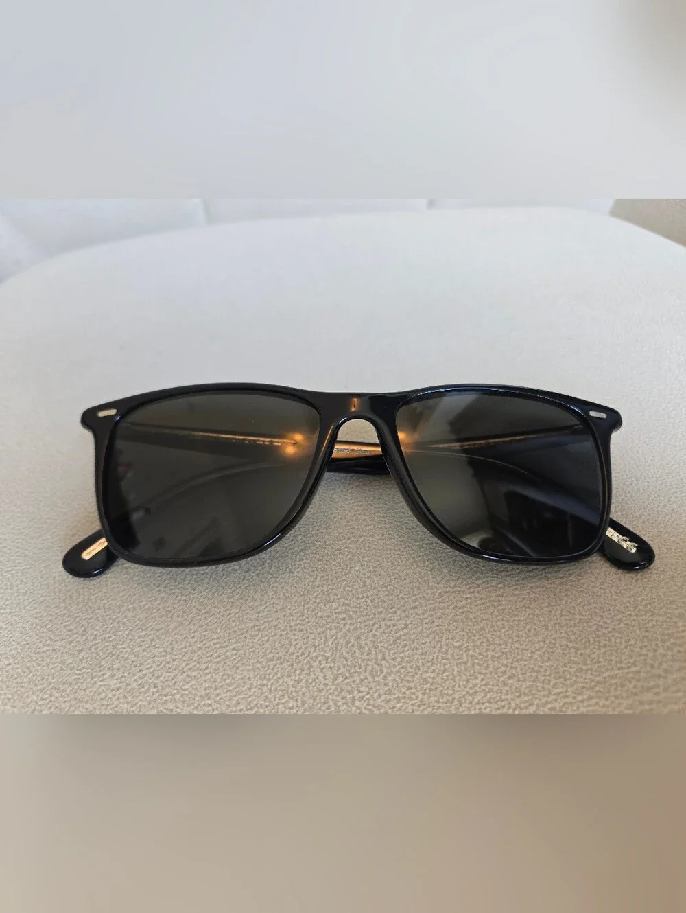 OLIVER PEOPLES Ollis Sun OV5437SU Black / Midnight Express Polarized 1005P2 54mm